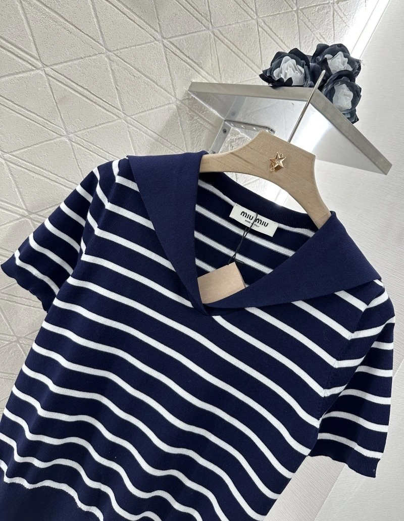 Miu Miu T-Shirts ModernLook 156055