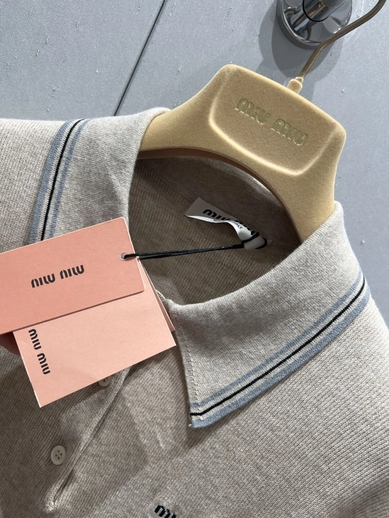 Miu Miu T-Shirts EasyMatch 148624