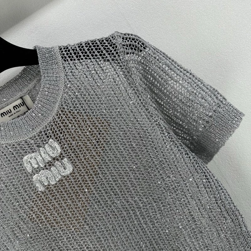 Flexible Miu Miu T-Shirts 148613
