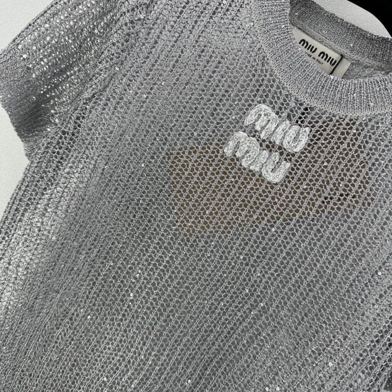 Flexible Miu Miu T-Shirts 148613