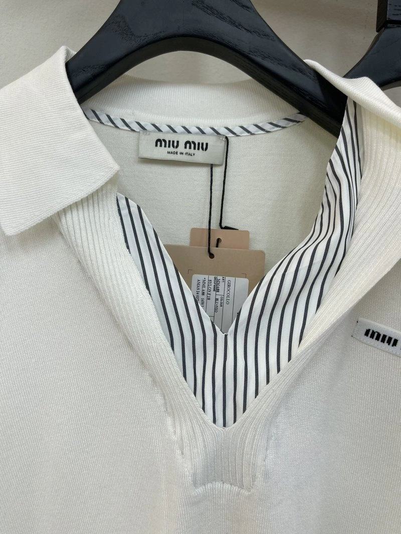 Versatile Miu Miu T-Shirts 148611