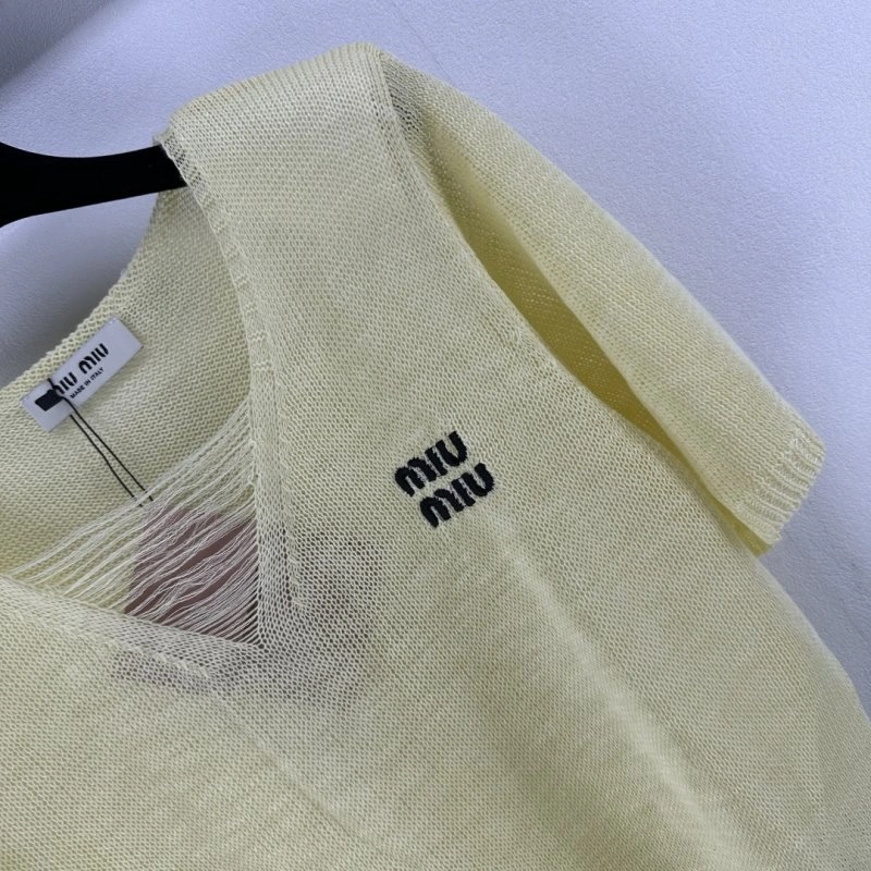 Miu Miu T-Shirts Durable 148580