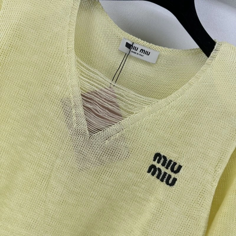 Miu Miu T-Shirts Durable 148580