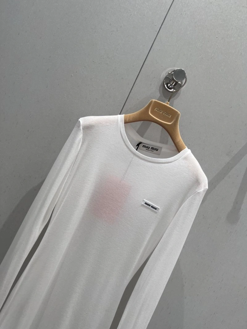 Miu Miu T-Shirts Lightweight 148594