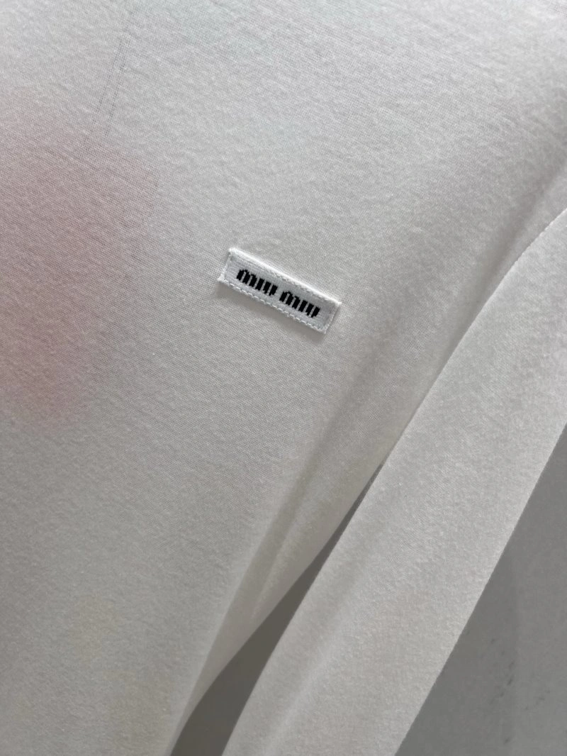 Miu Miu T-Shirts Lightweight 148594
