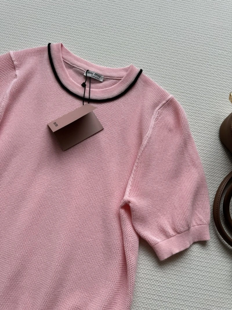 Miu Miu T-Shirts Sleek 148585