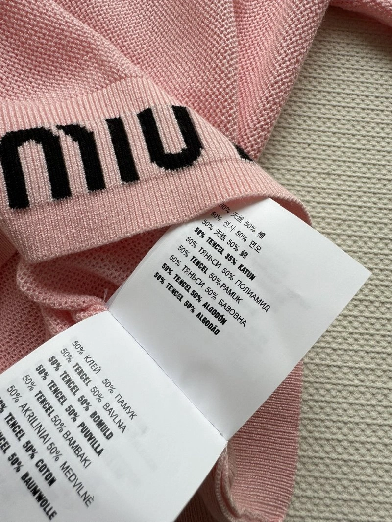 Miu Miu T-Shirts Sleek 148585