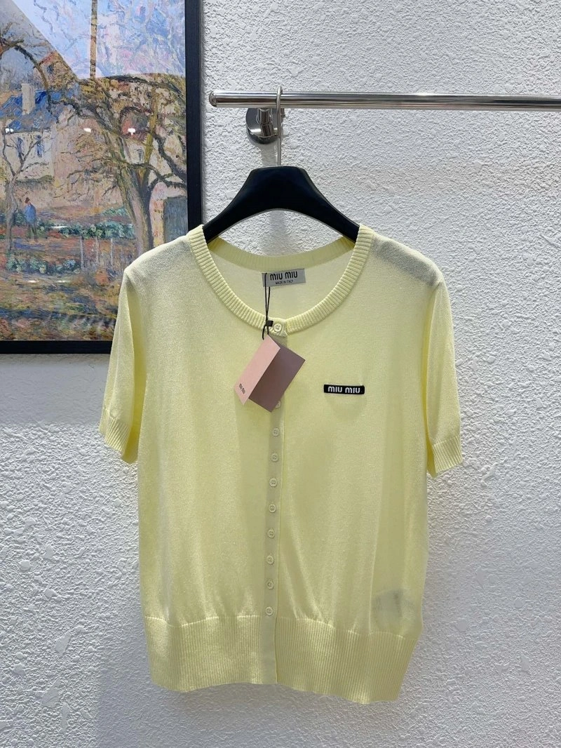 Miu Miu T-Shirts Reliable 148599