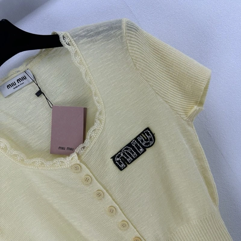 Premium Miu Miu T-Shirts 148577