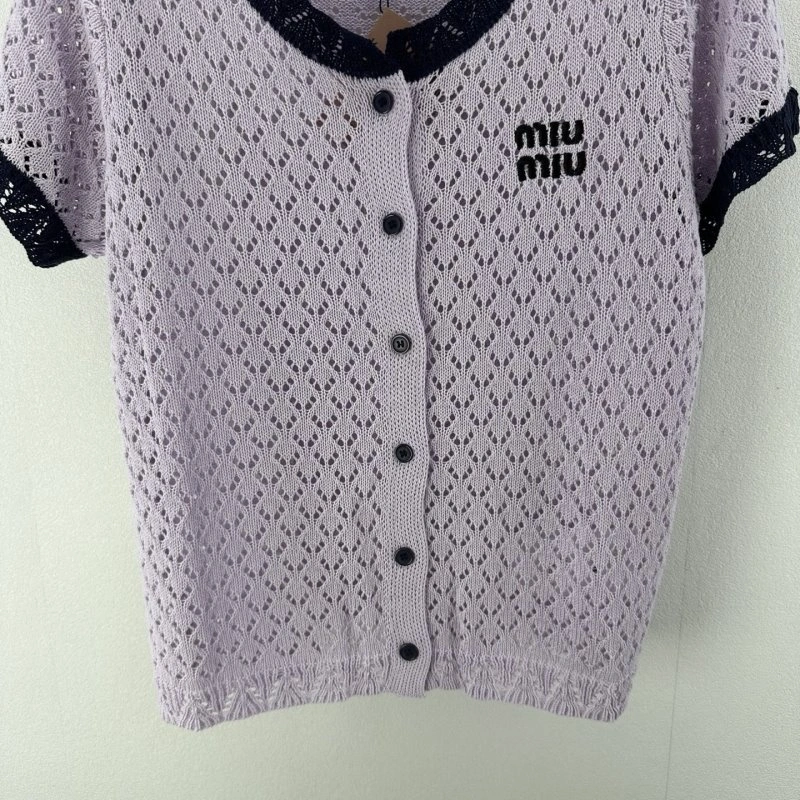 Miu Miu T-Shirts Trendsetting 148575