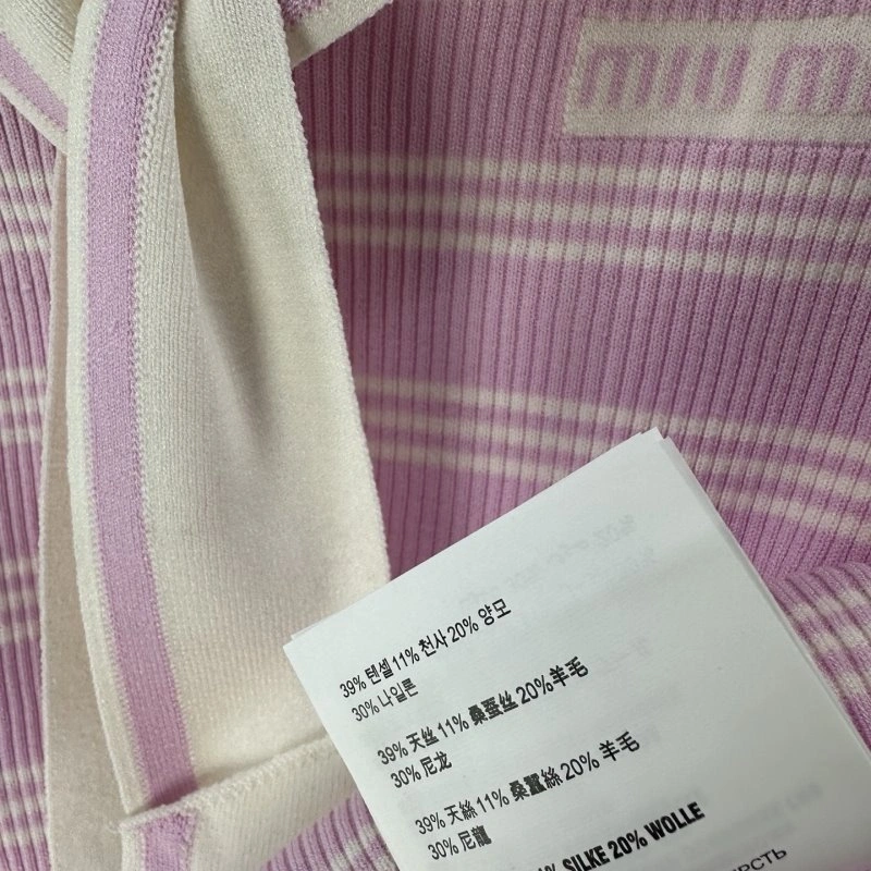 Versatile Miu Miu T-Shirts 148565