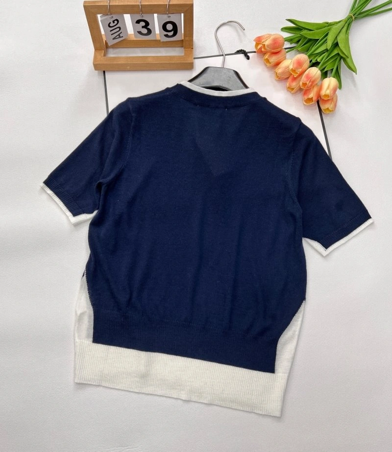 Miu Miu T-Shirts Versatile 148559