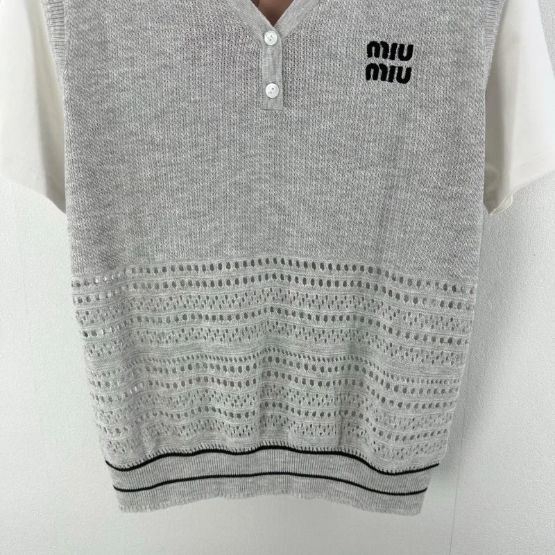 Miu Miu T-Shirts Stylish 148557