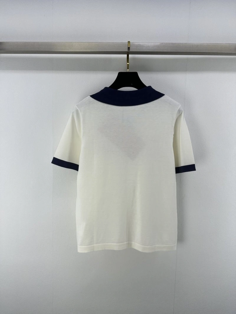 Miu Miu T-Shirts Trendsetting 148539