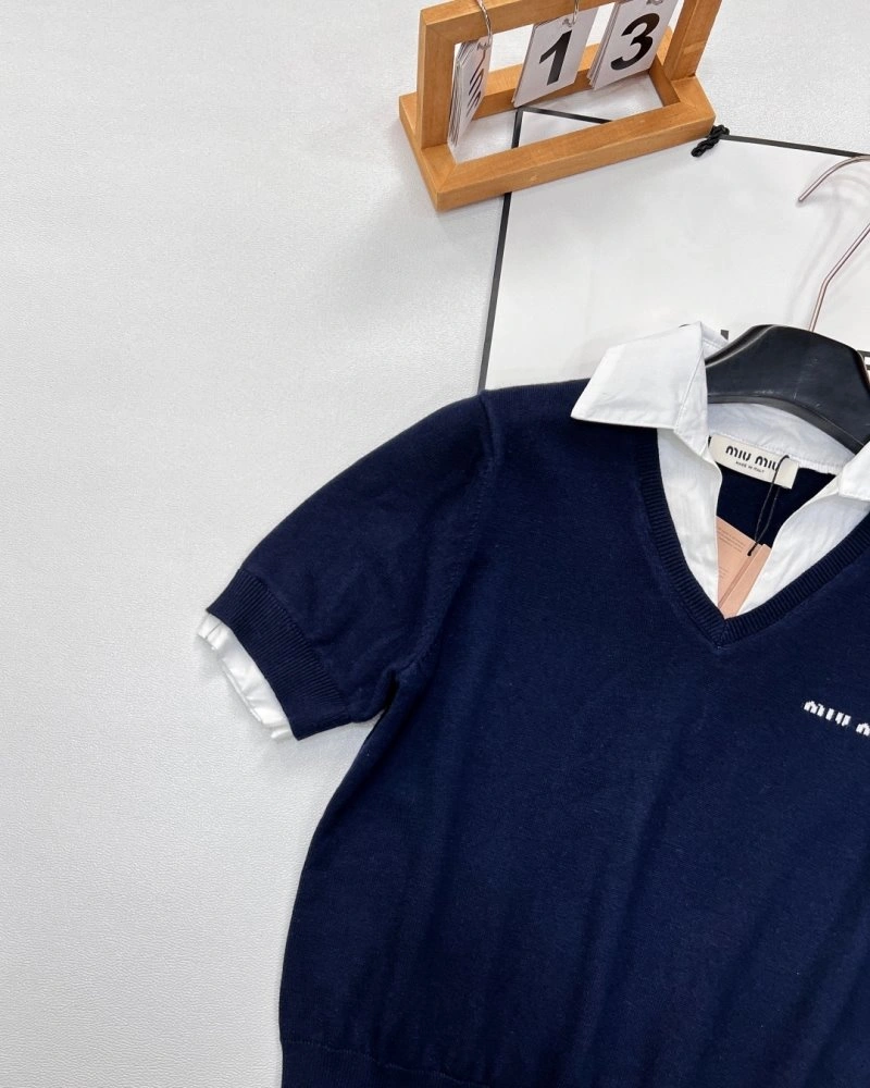 Miu Miu T-Shirts AllSeason 148498