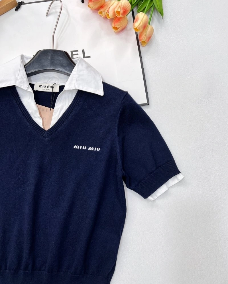 Miu Miu T-Shirts AllSeason 148498