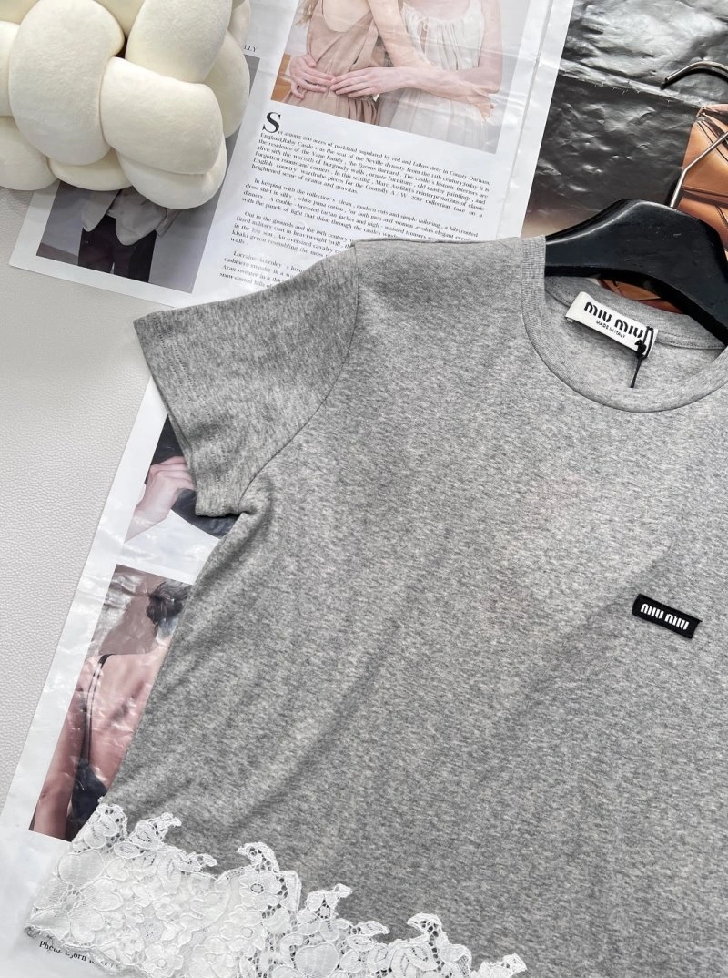 Effortless Miu Miu T-Shirts 148500