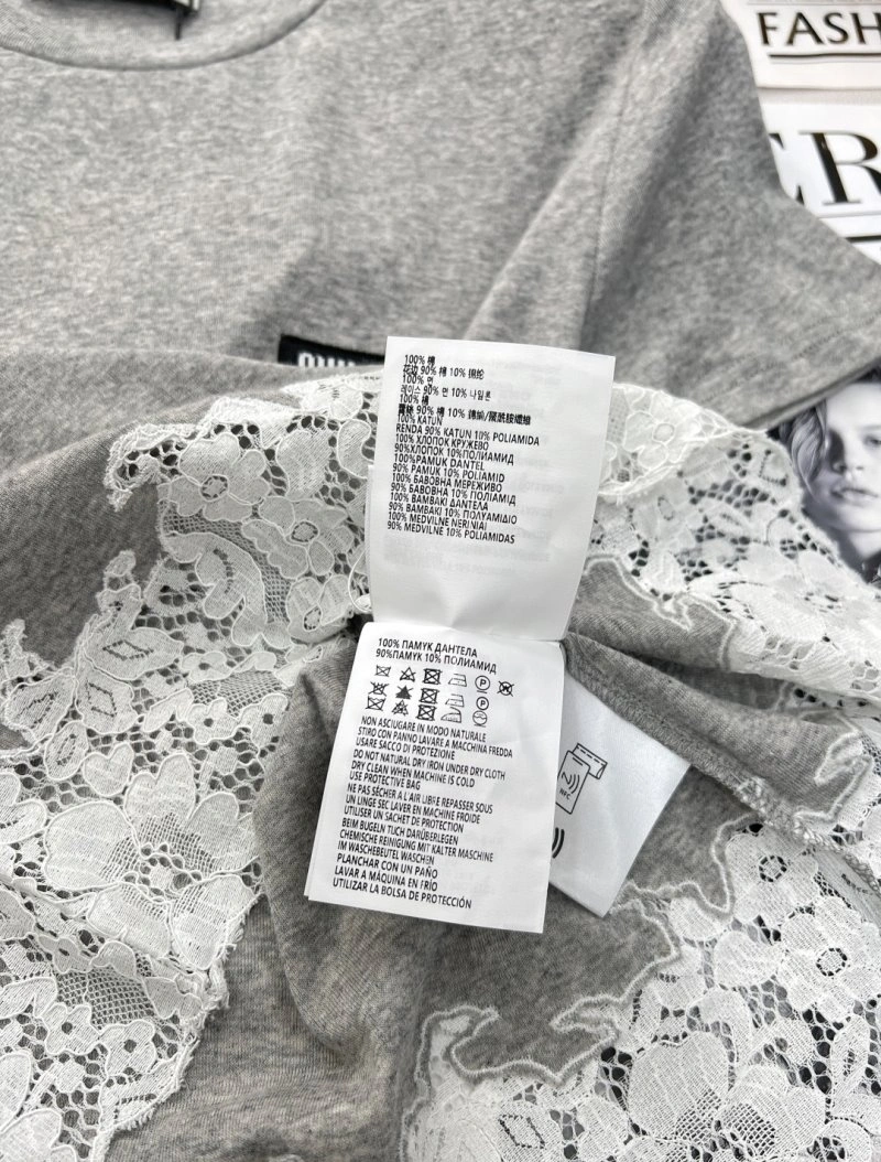 Effortless Miu Miu T-Shirts 148500