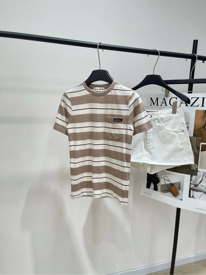 Miu Miu T-Shirts Unisex 148470
