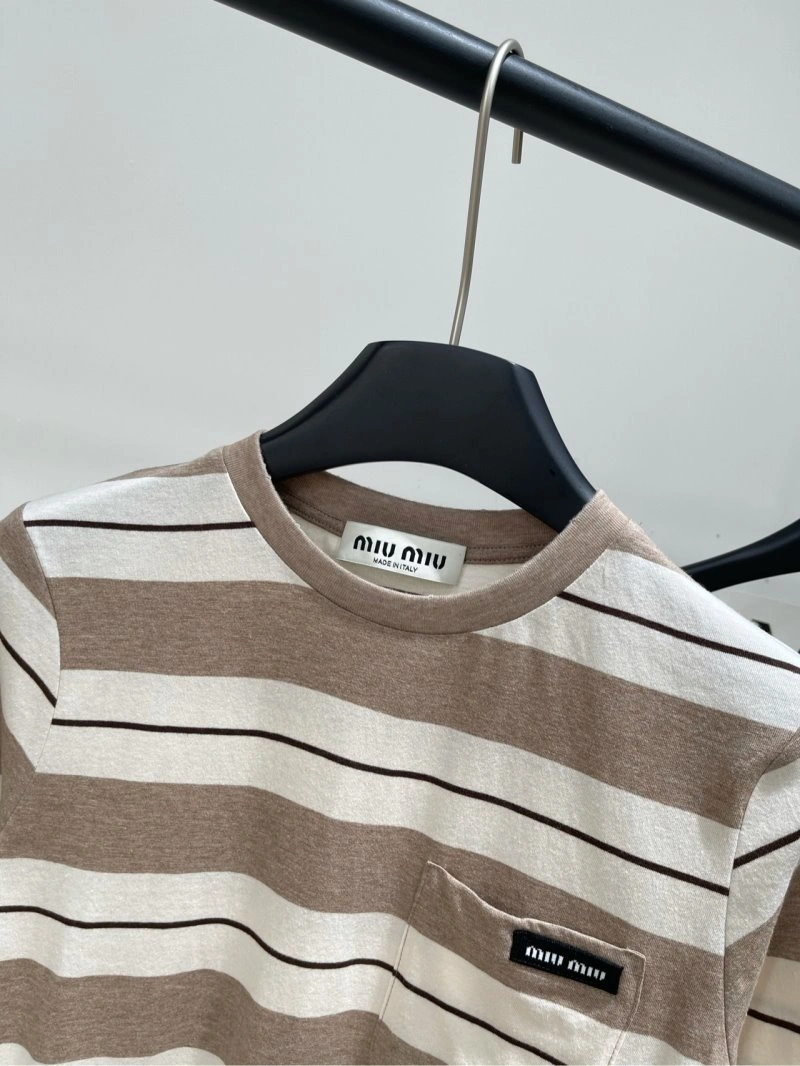 Miu Miu T-Shirts Unisex 148470