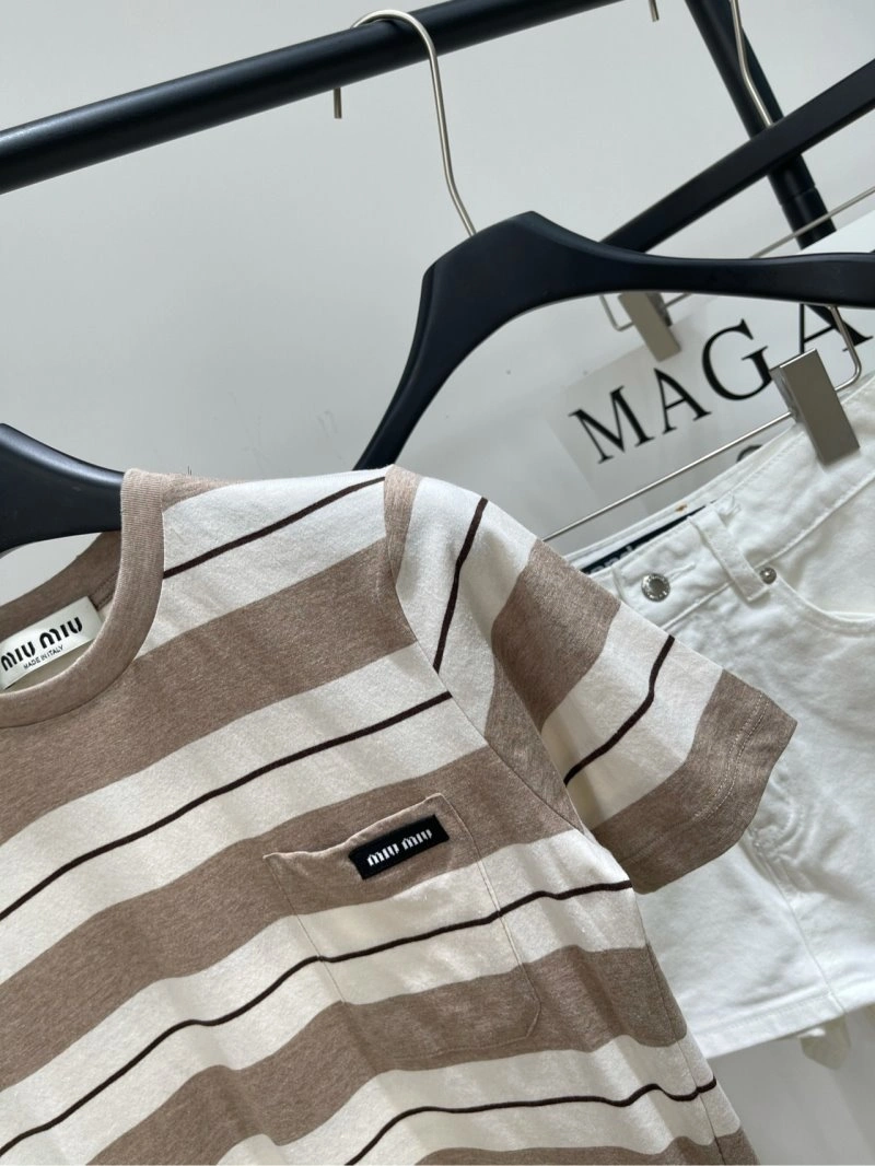 Miu Miu T-Shirts Unisex 148470