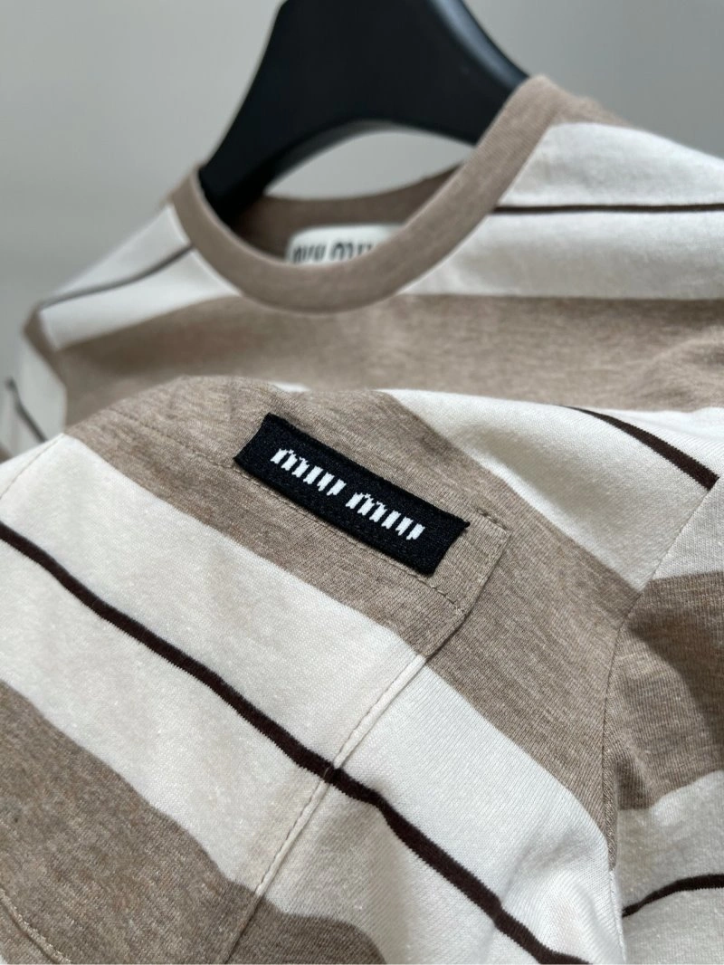 Miu Miu T-Shirts Unisex 148470