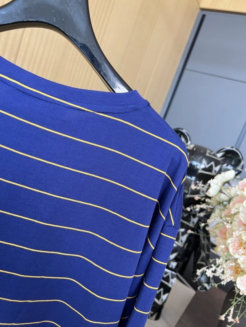 Miu Miu T-Shirts Breathable 148458
