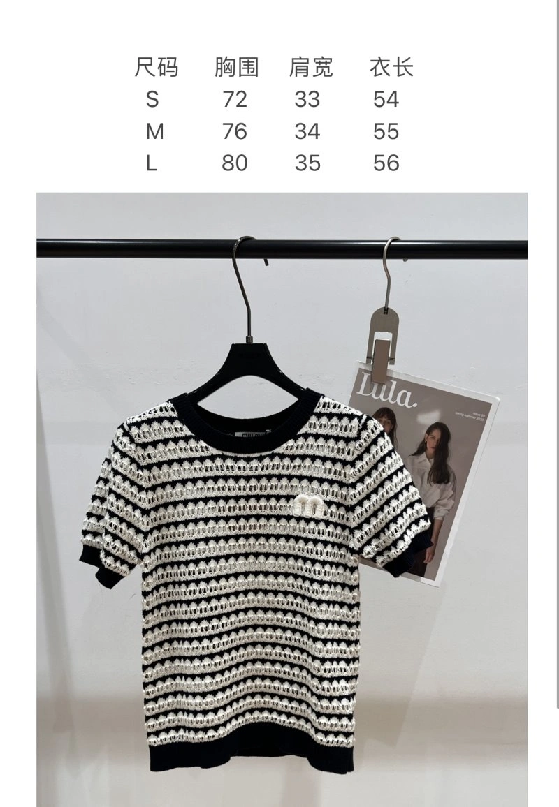Miu Miu T-Shirts Versatile 148426