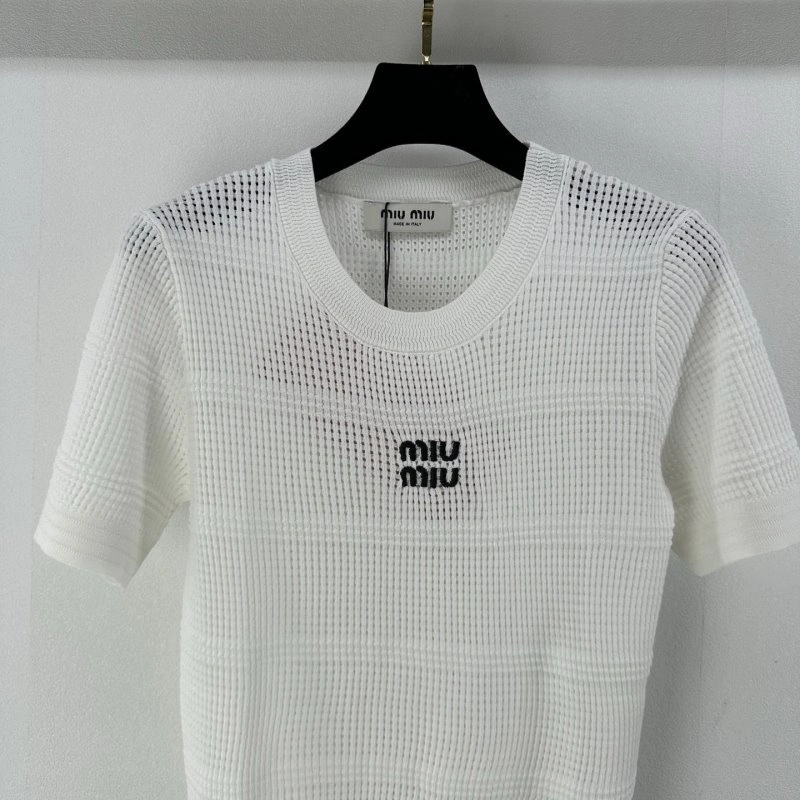 Miu Miu T-Shirts WaterResistant 148412