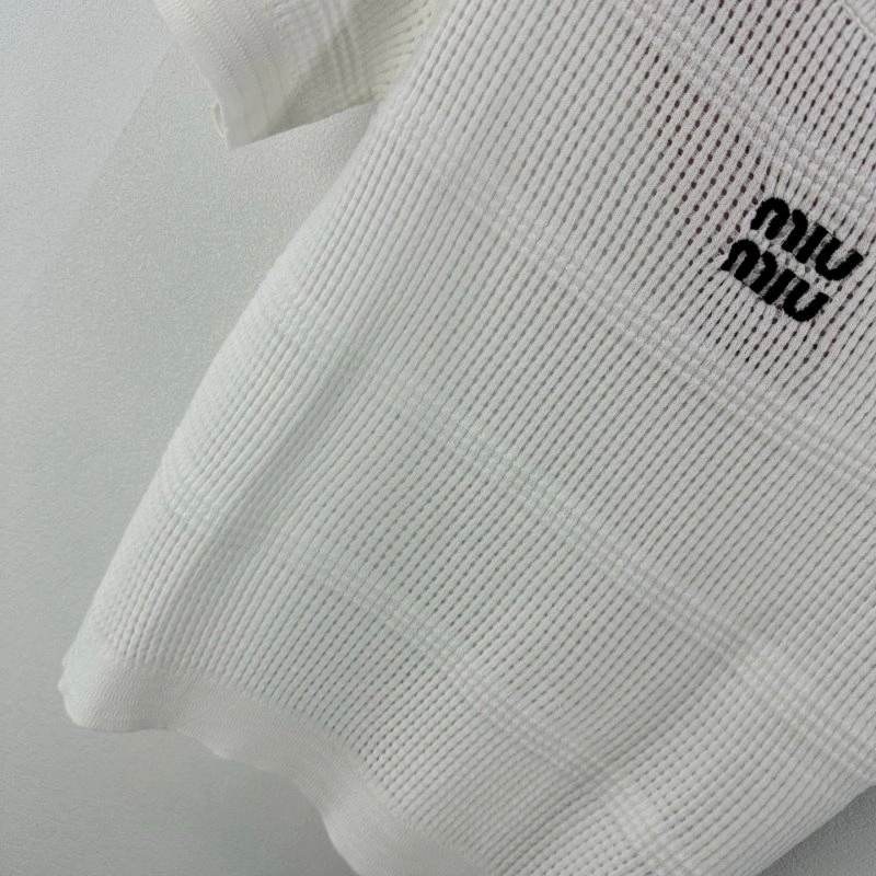 Miu Miu T-Shirts WaterResistant 148412