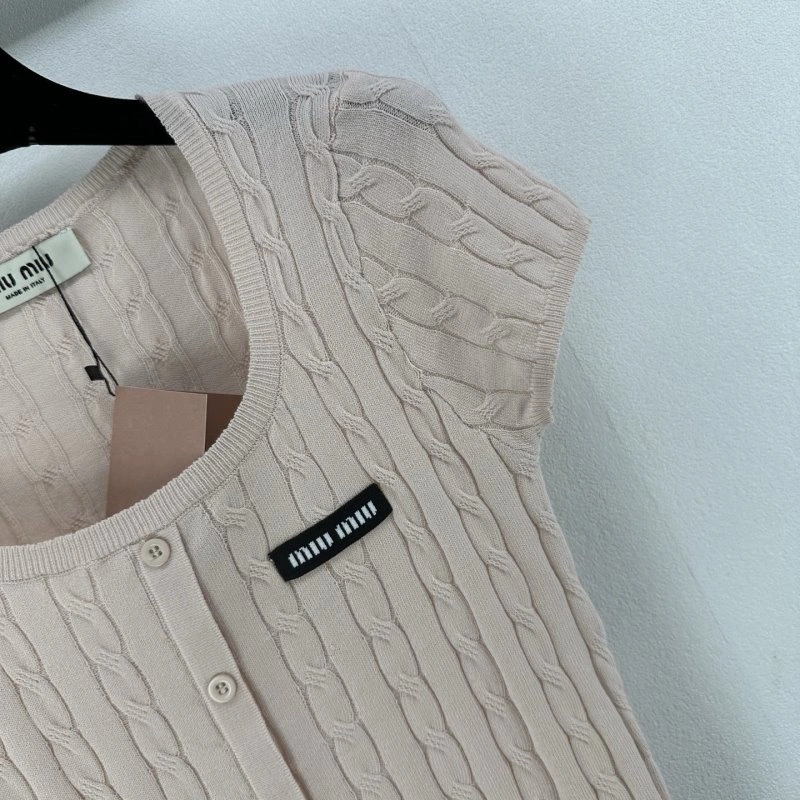 Miu Miu T-Shirts GoodFit 148427