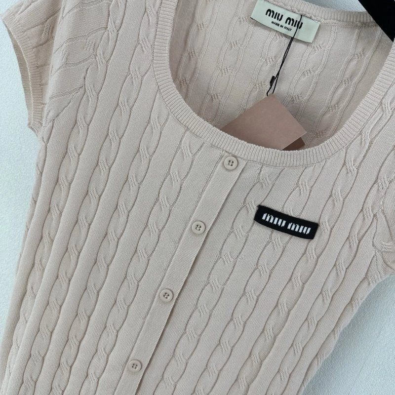 Miu Miu T-Shirts GoodFit 148427