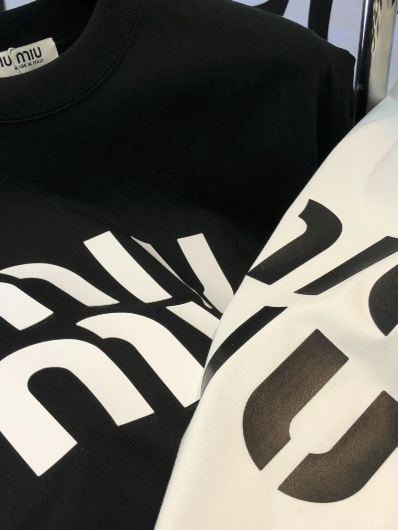 Miu Miu T-Shirts Flexible 160177