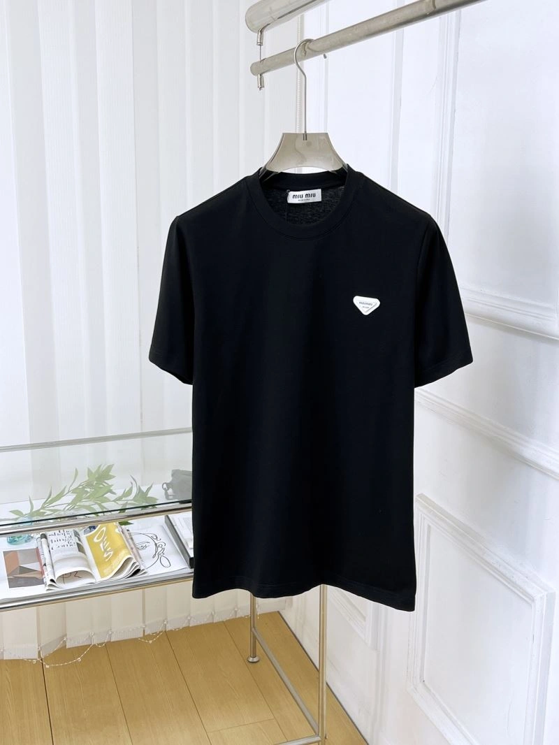 Miu Miu T-Shirts Seasonal 160167