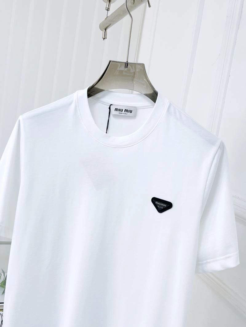 Miu Miu T-Shirts Seasonal 160167