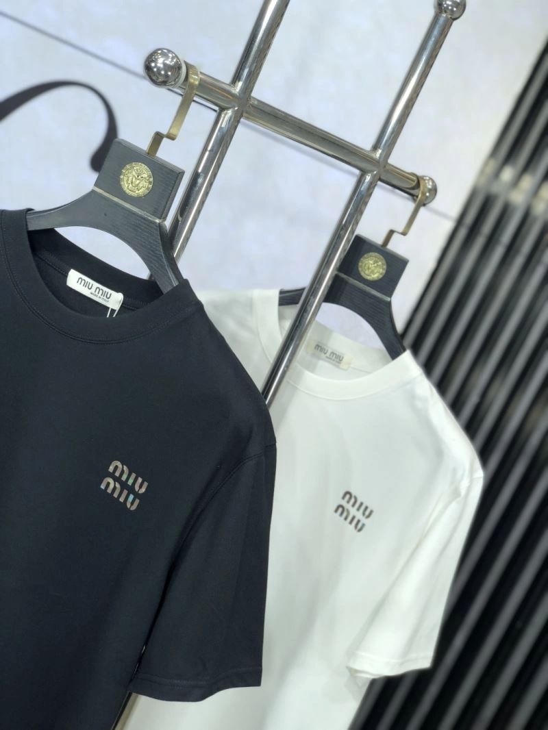 Miu Miu T-Shirts Practical 160169
