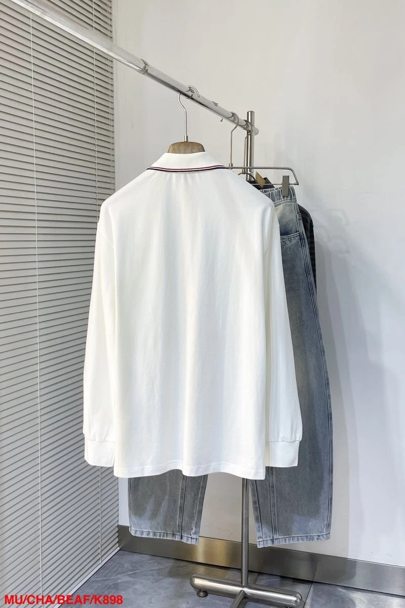 Miu Miu T-Shirts Trendsetting 160183