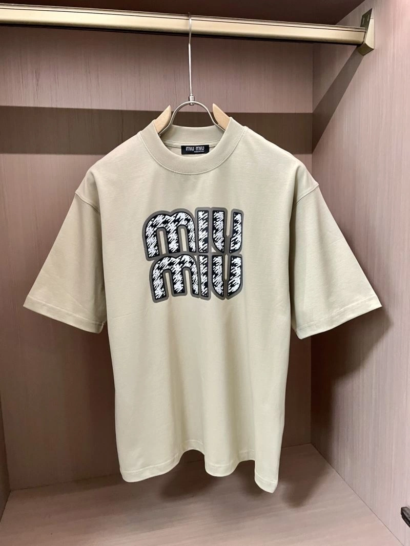 Versatile Miu Miu T-Shirts 160165