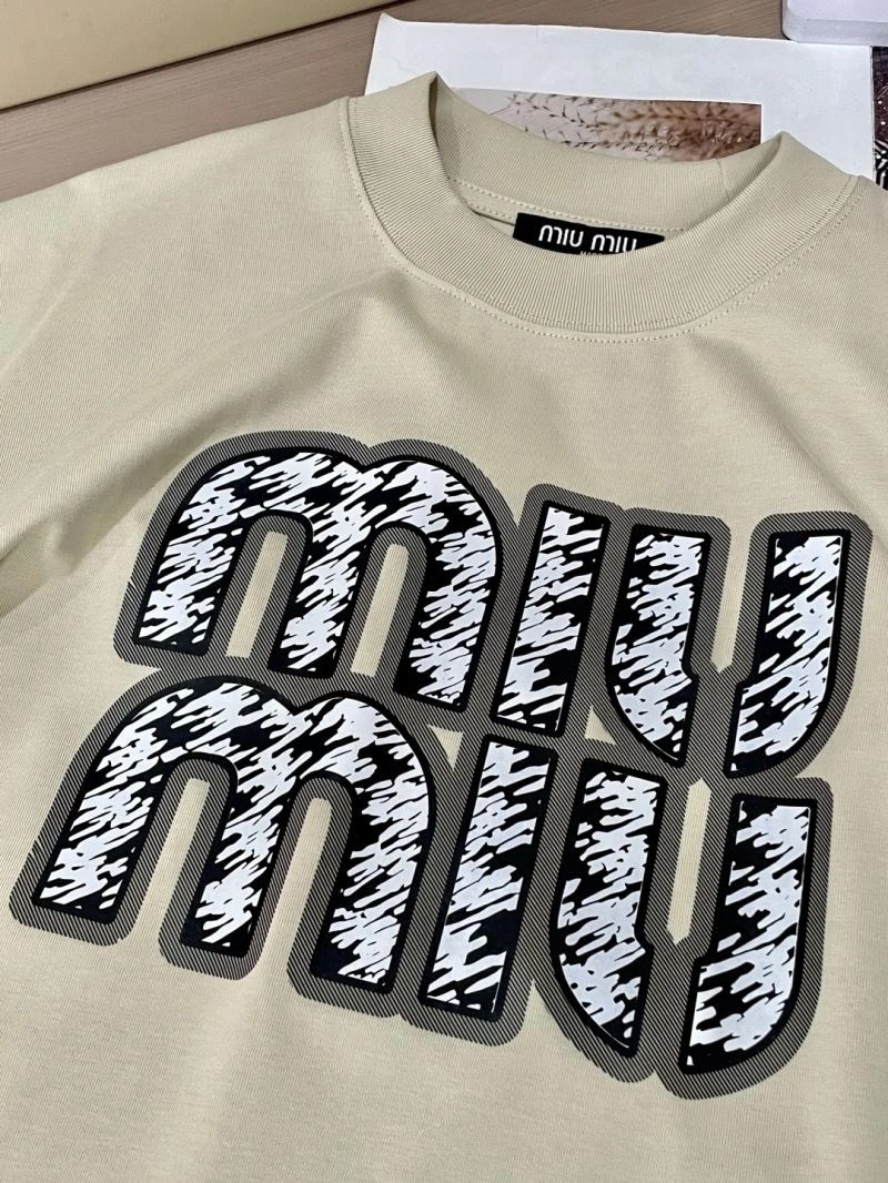 Versatile Miu Miu T-Shirts 160165