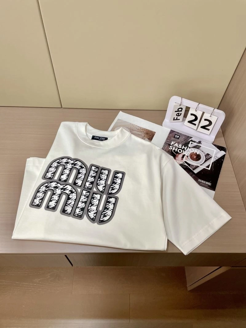 Unisex Miu Miu T-Shirts 160170