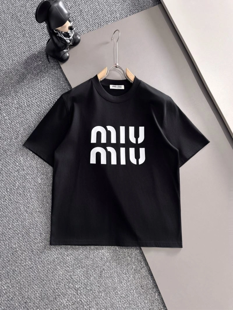 UrbanChic Miu Miu T-Shirts 160166