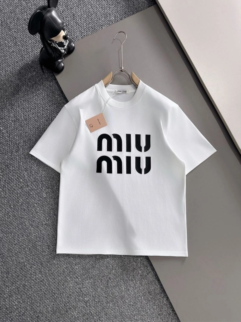 UrbanChic Miu Miu T-Shirts 160166