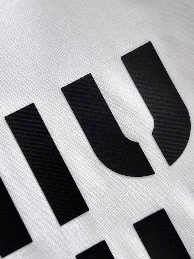 UrbanChic Miu Miu T-Shirts 160166