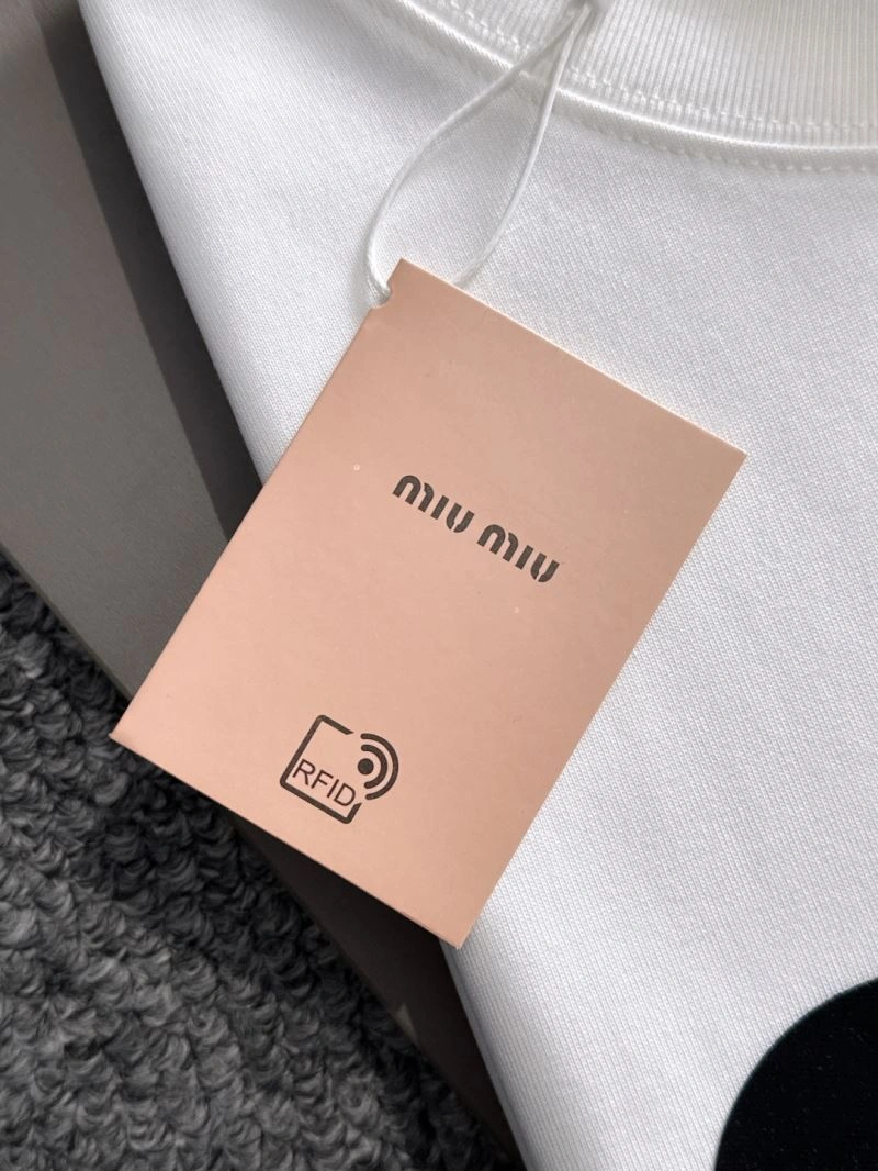 UrbanChic Miu Miu T-Shirts 160166