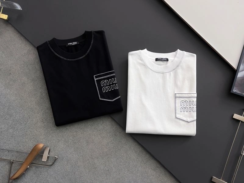 Miu Miu T-Shirts Unique 160152