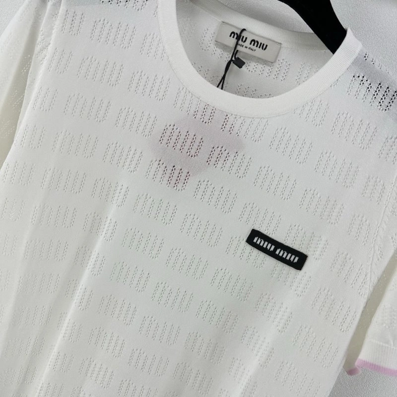 Breathable Miu Miu T-Shirts 154426