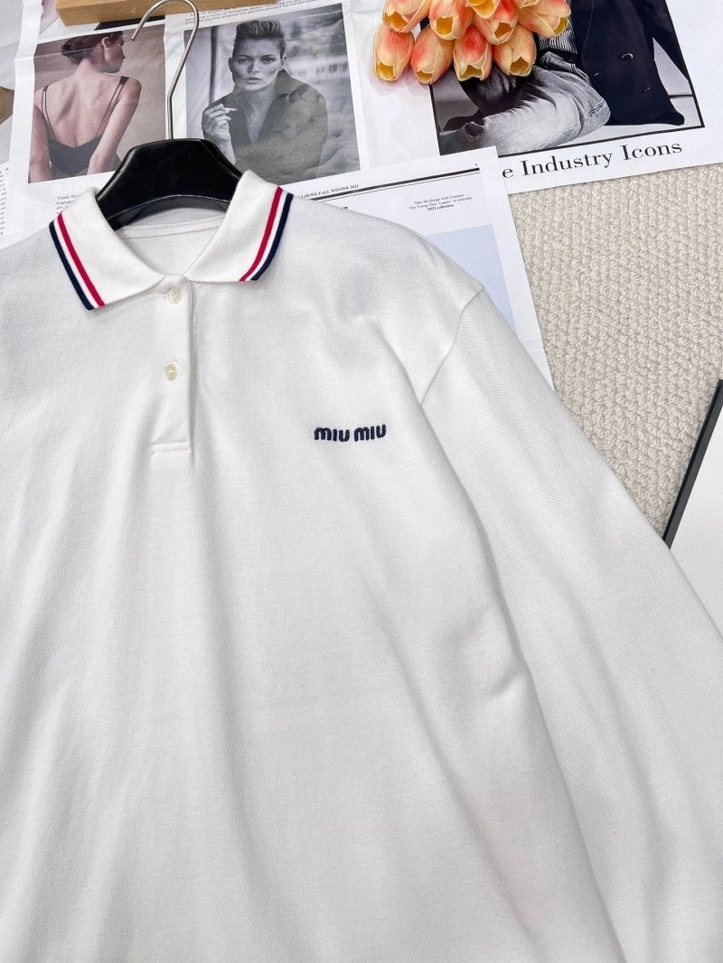 Modern Miu Miu T-Shirts 154410