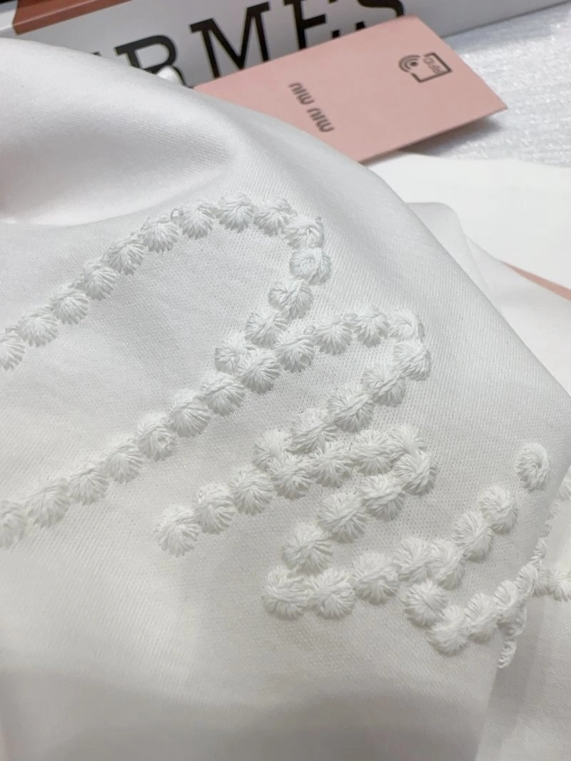 Breathable Miu Miu T-Shirts 154411