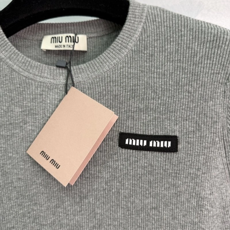 Miu Miu T-Shirts Youthful 154418