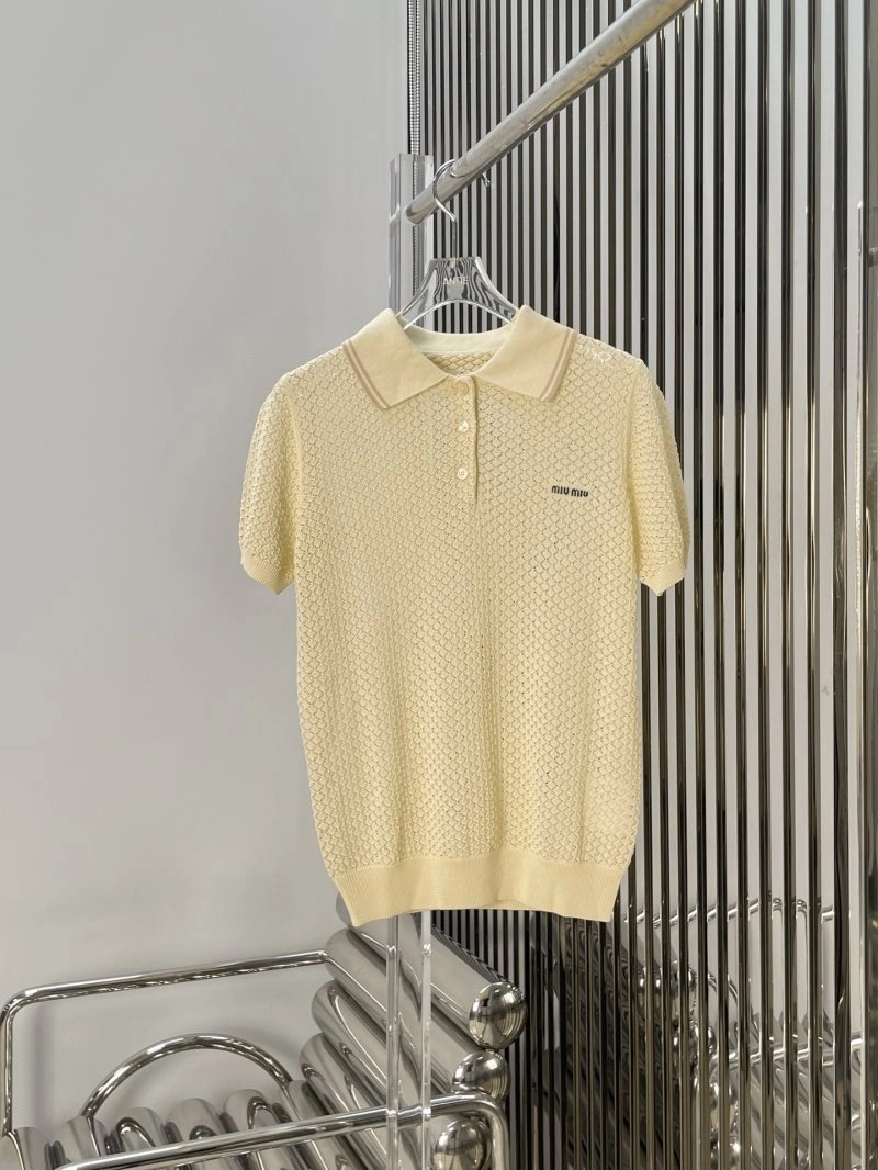 Miu Miu T-Shirts Modern 154396
